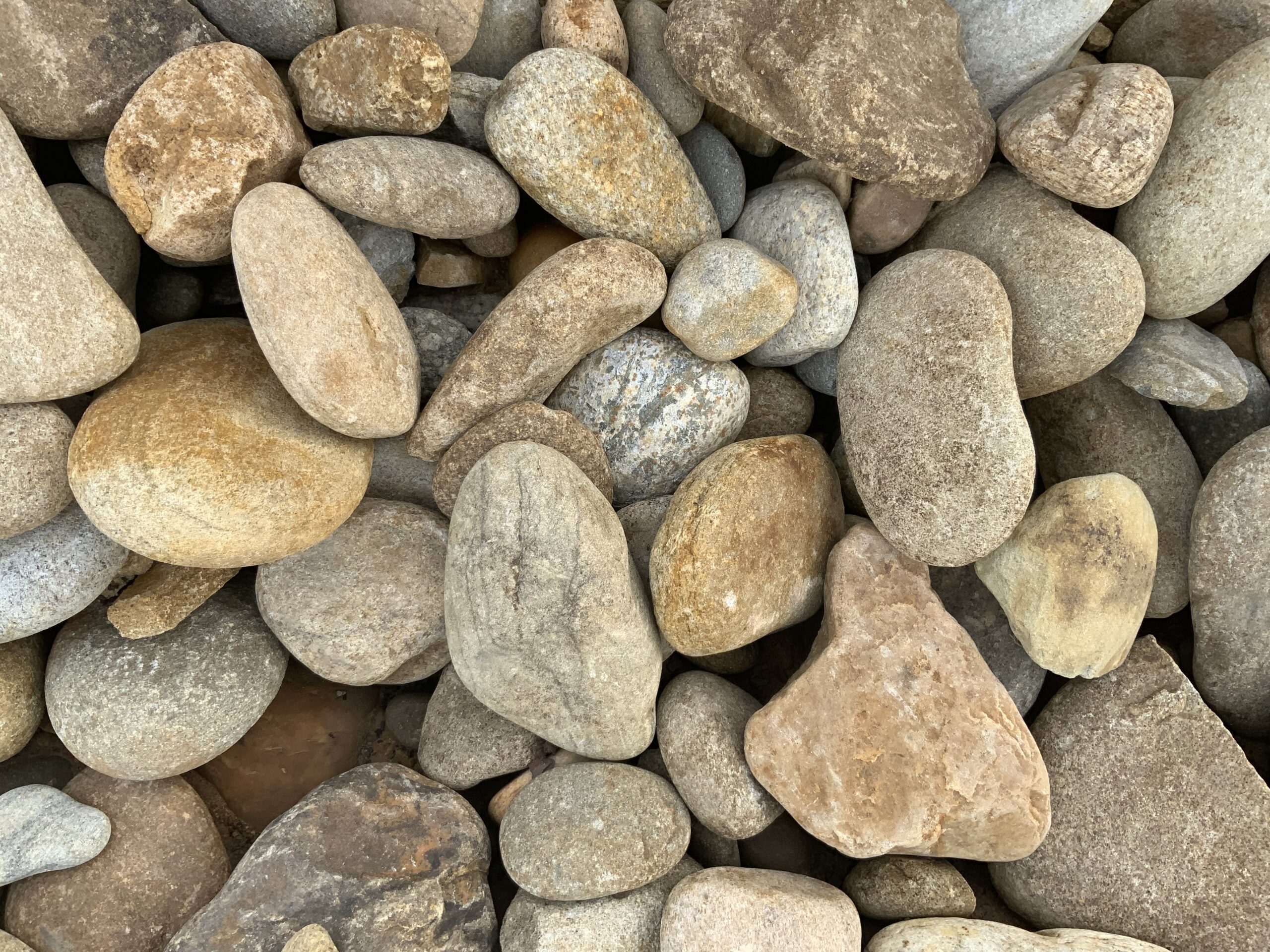 pile of large tennessee river rock